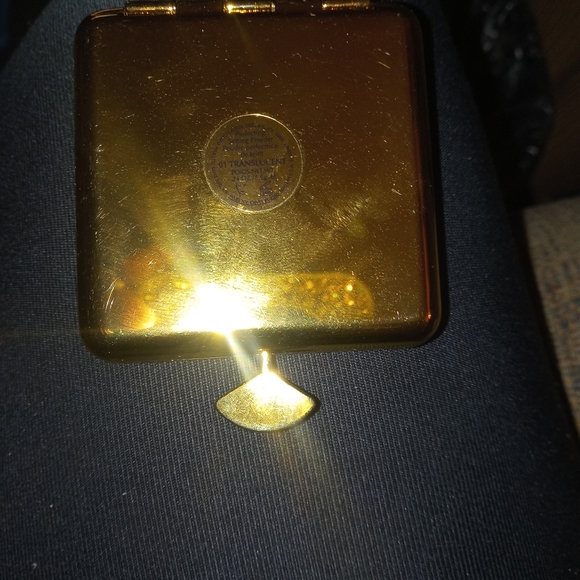 estee lauder disney compact